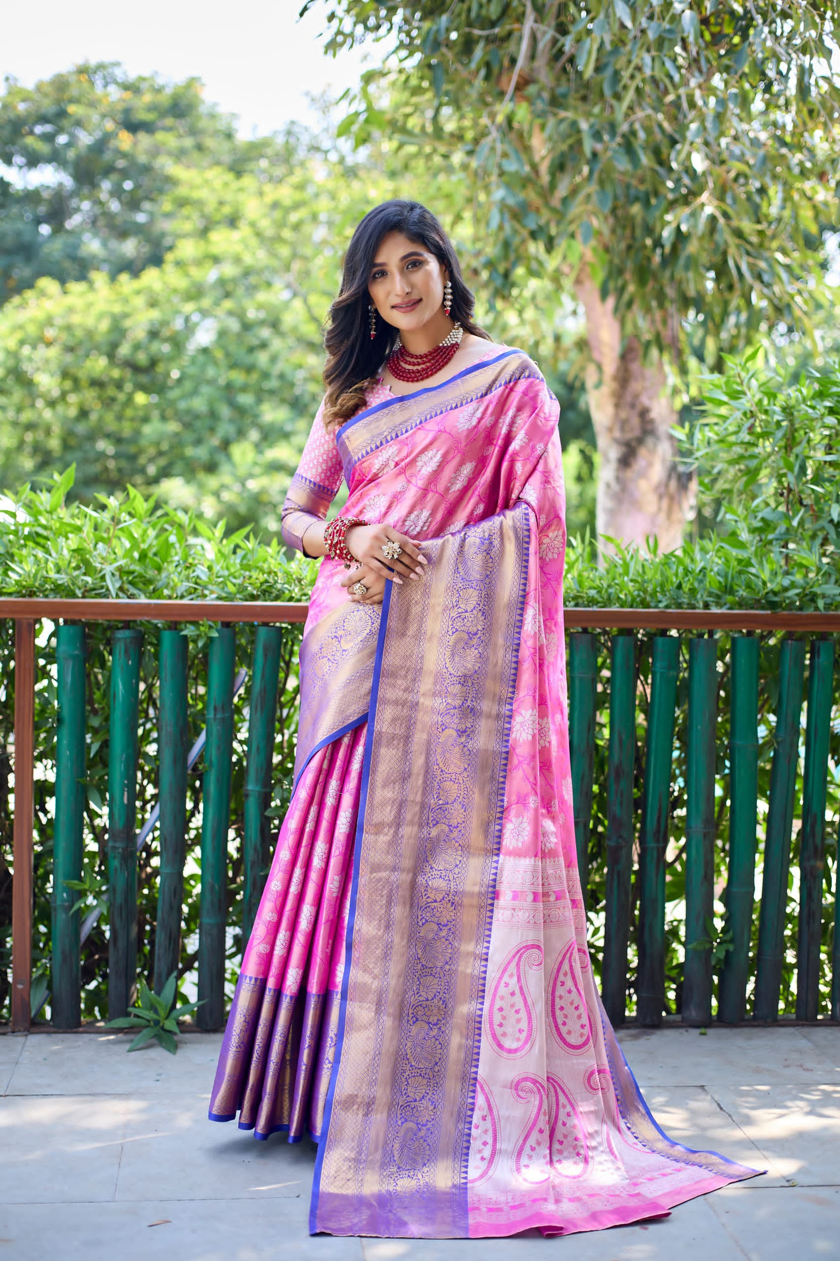 Golden Pink Elegance Banarasi Saree