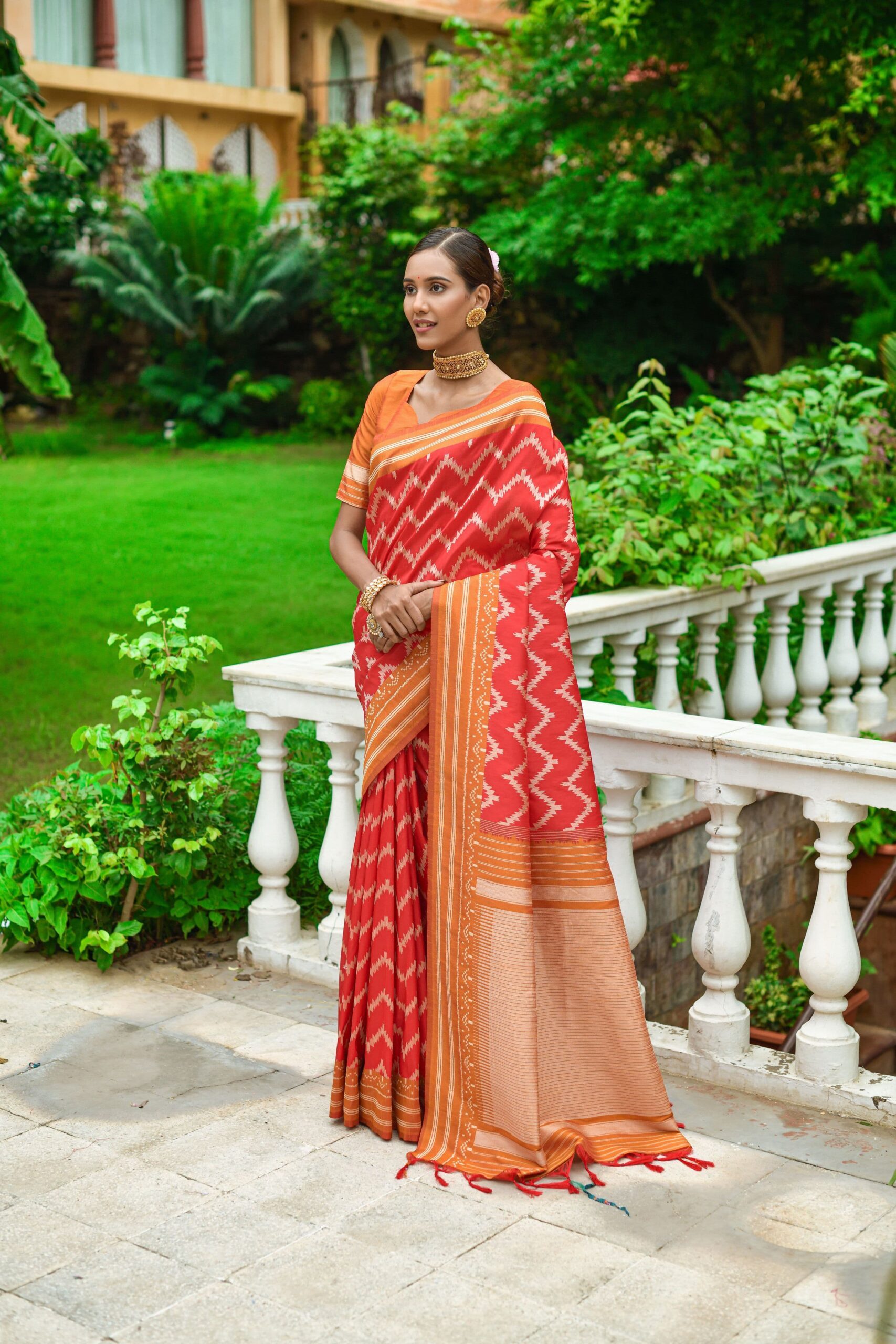 Red Antique Elegance Raw Silk Saree